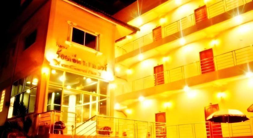 107 Tower Hotel Nan Dış mekan fotoğraf
